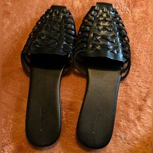 Old Navy woven flats